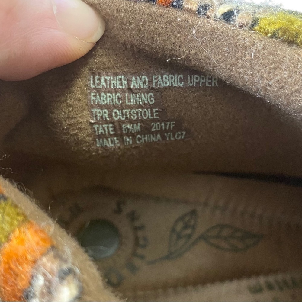 EARTH Origins Tate Suede Ankle Bootie size 6.5 - Picture 8 of 8